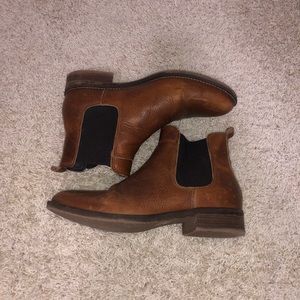 Brown Chelsea boots
